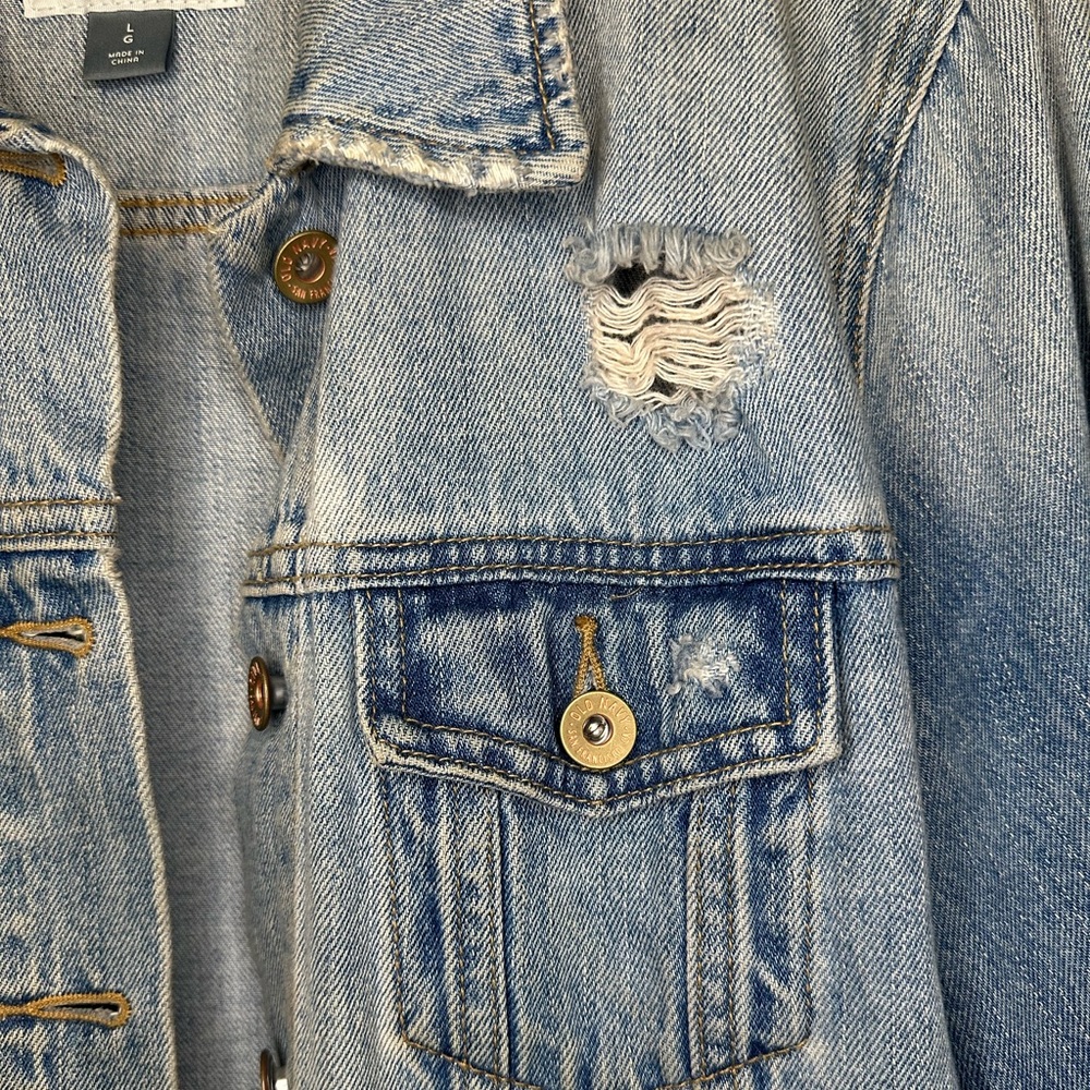 Old Navy Women Jean Jacket Size L - Picture 4 of 4